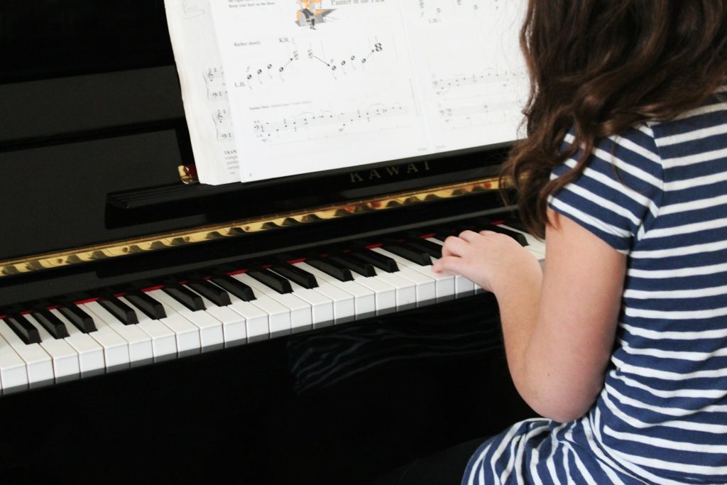 Now Offering Beginner Piano Lessons for Children Over 7!